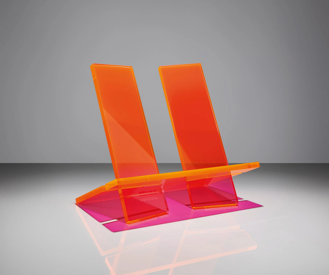 TASCHEN's Bookstand - Large - Radiant Pink