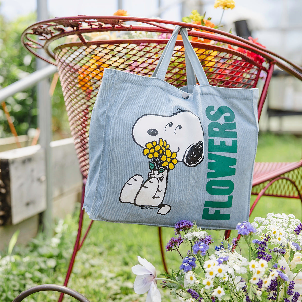Snoopy Flowers Vintage Style Market Tote - Just Fabulous Palm Springs