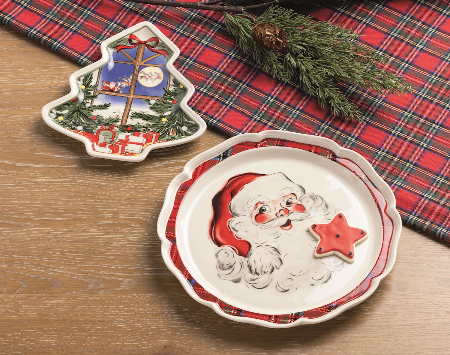 Santa Tree Scene Platter Set