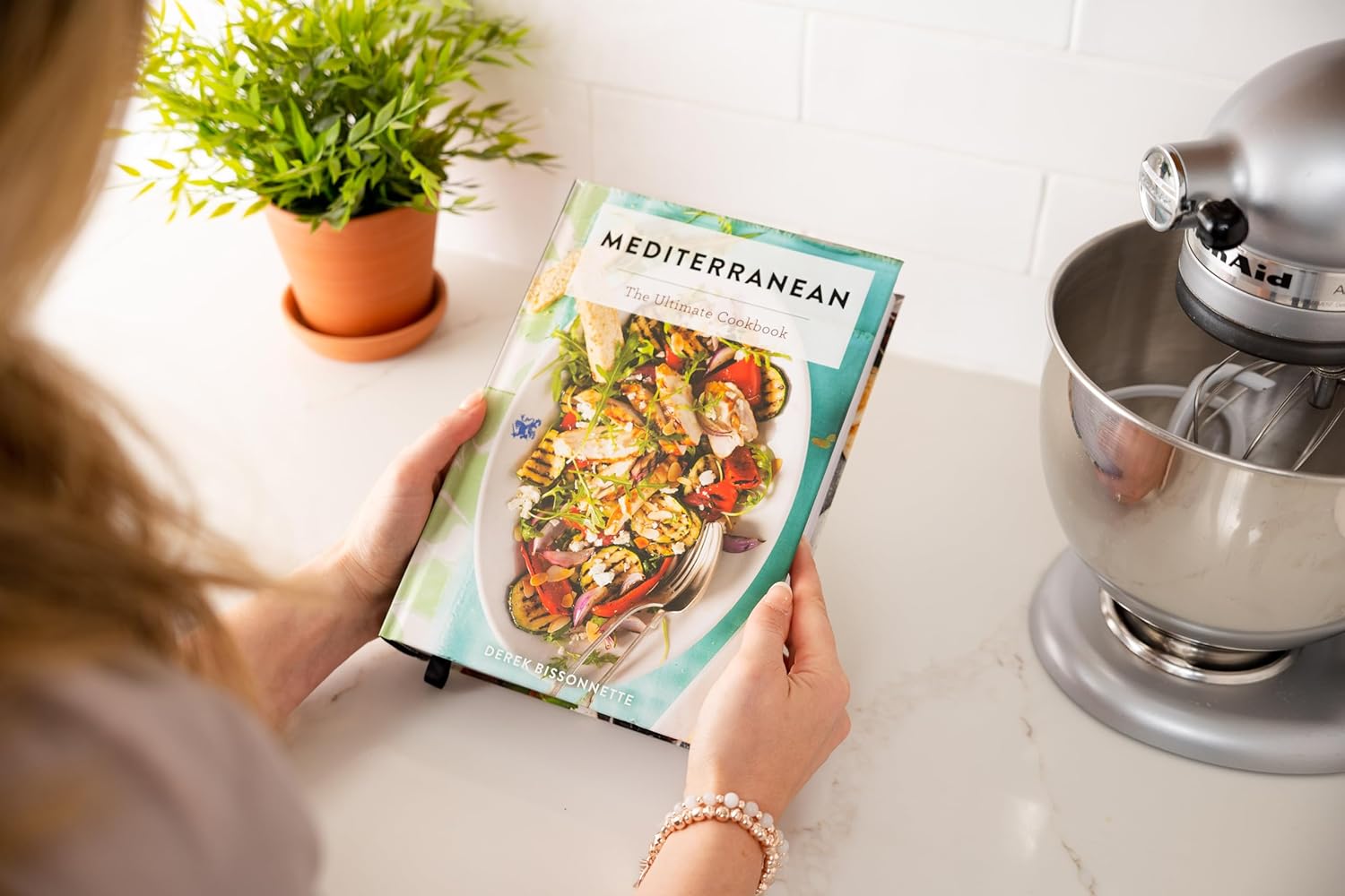 Mediterranean: The Ultimate Cookbook