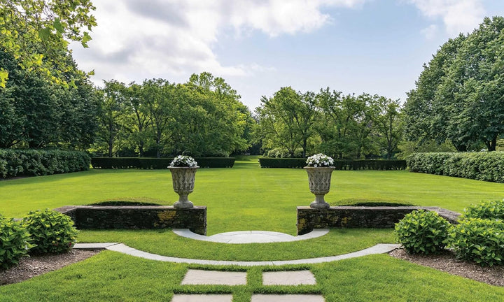 The Gardens Of The Hamptons: Grand Estates, Village Jewels, And Public Sanctuaries