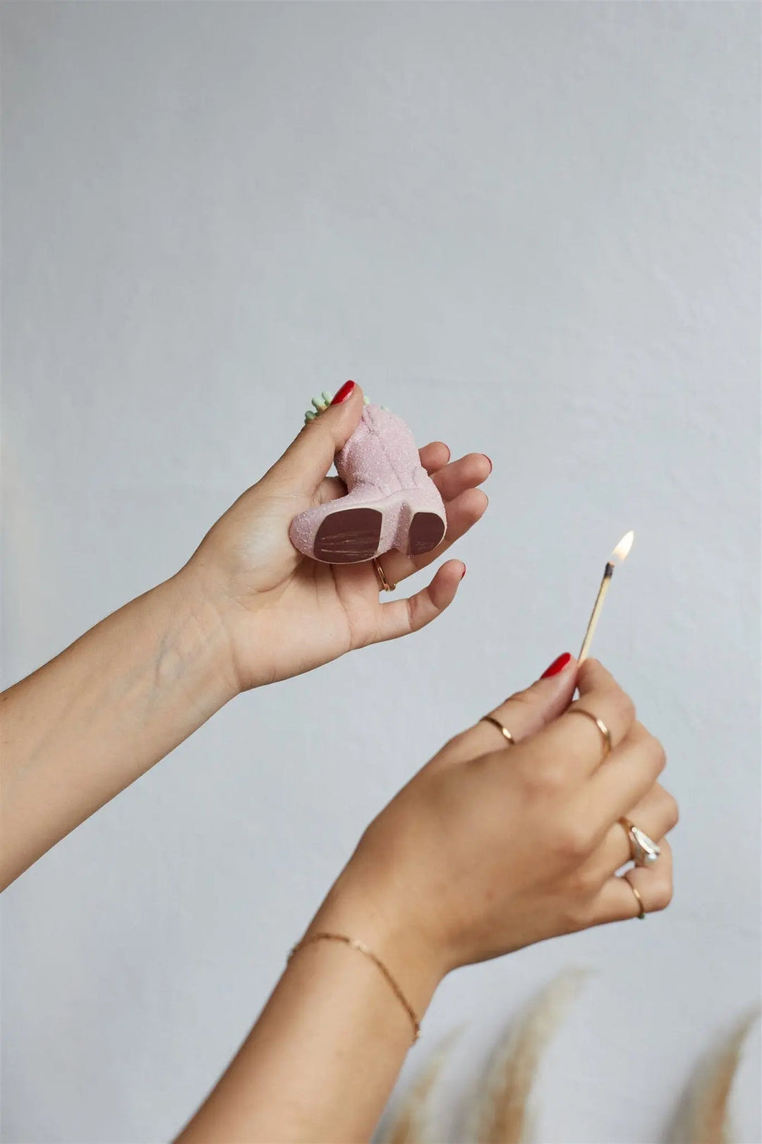 Cowboy Boot Match Holder With Matches - Pink