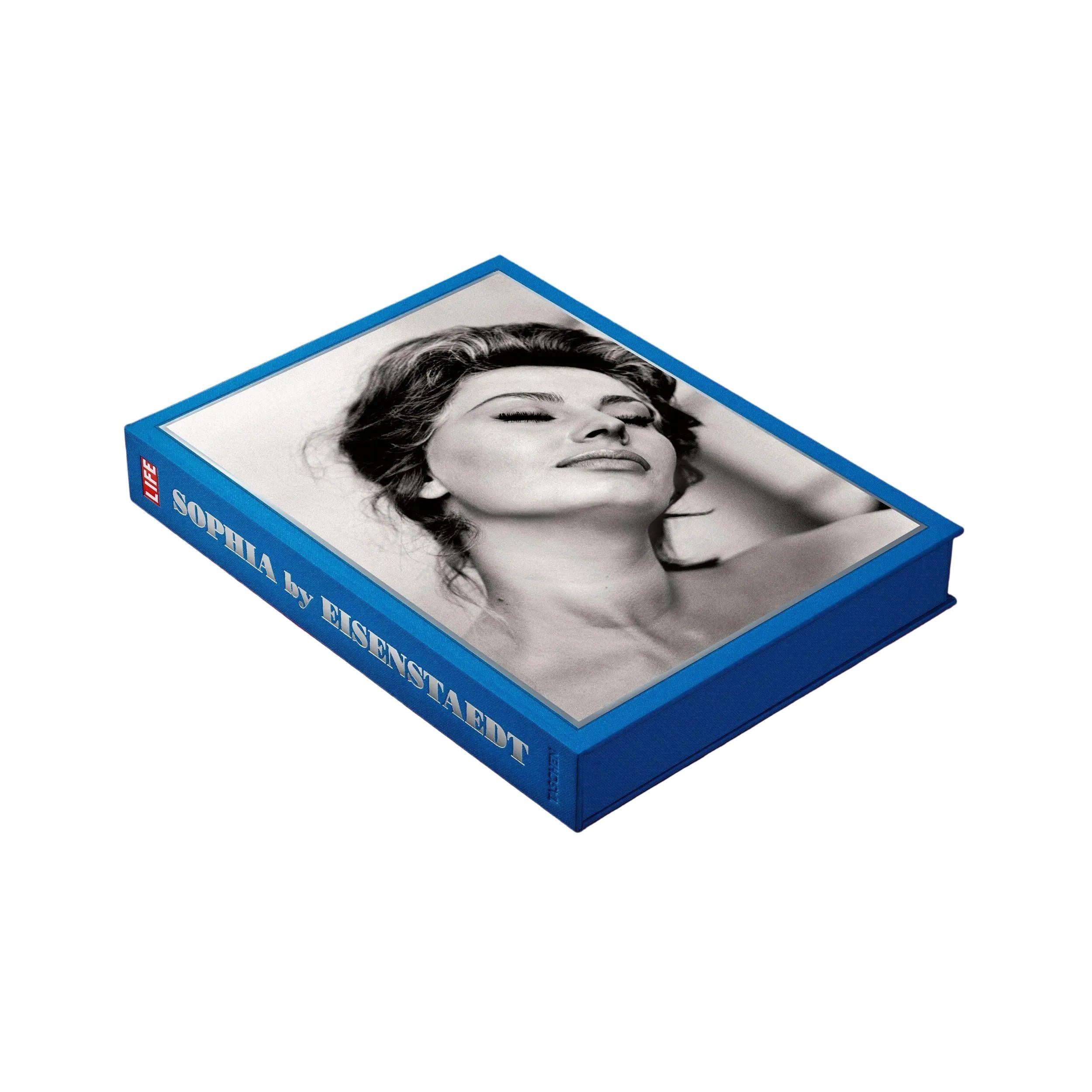 Sophia by Eisenstaedt. Signed Edition of 1,000 - XL
