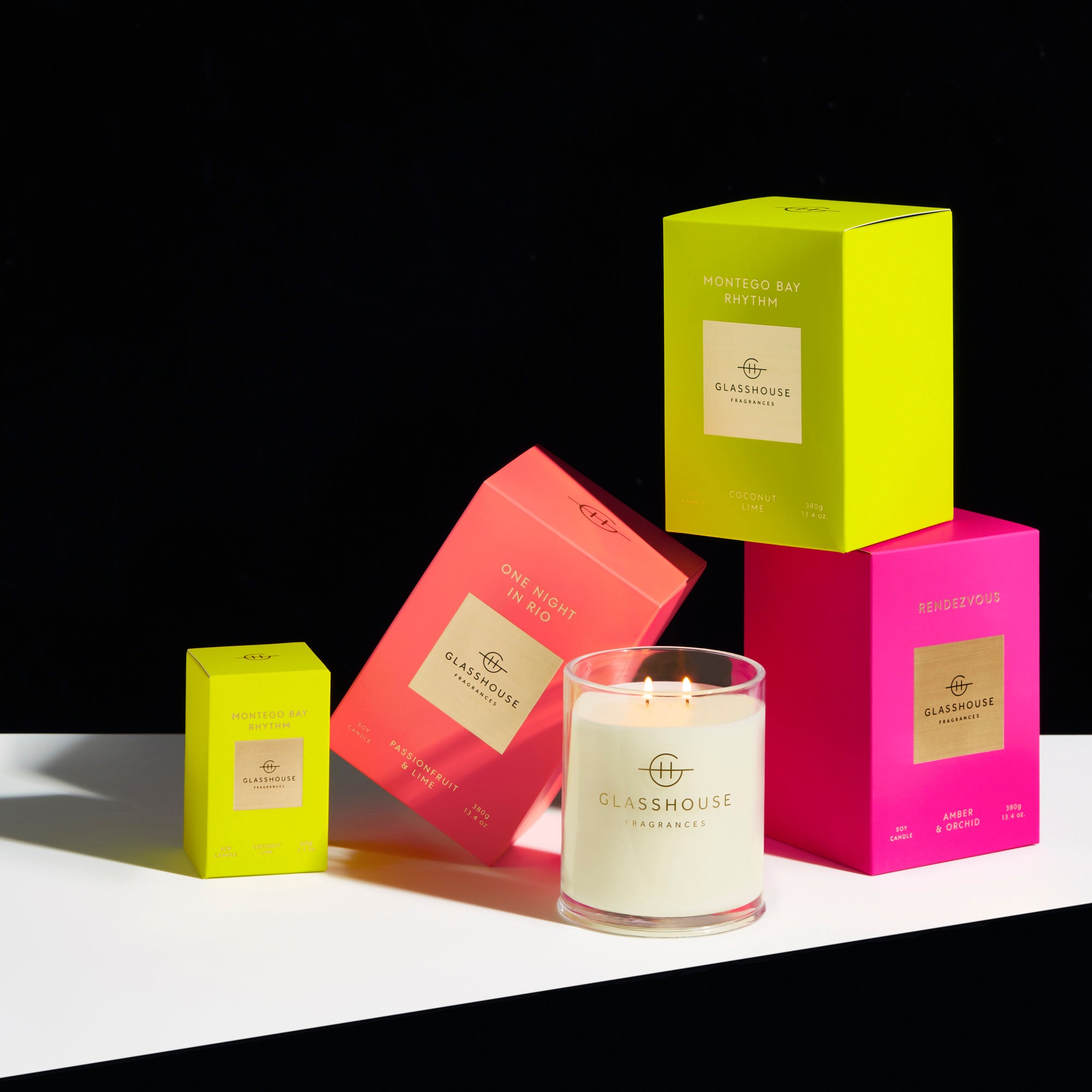 Glasshouse Fragrances Rendezvous Candle - Thumbnail 5