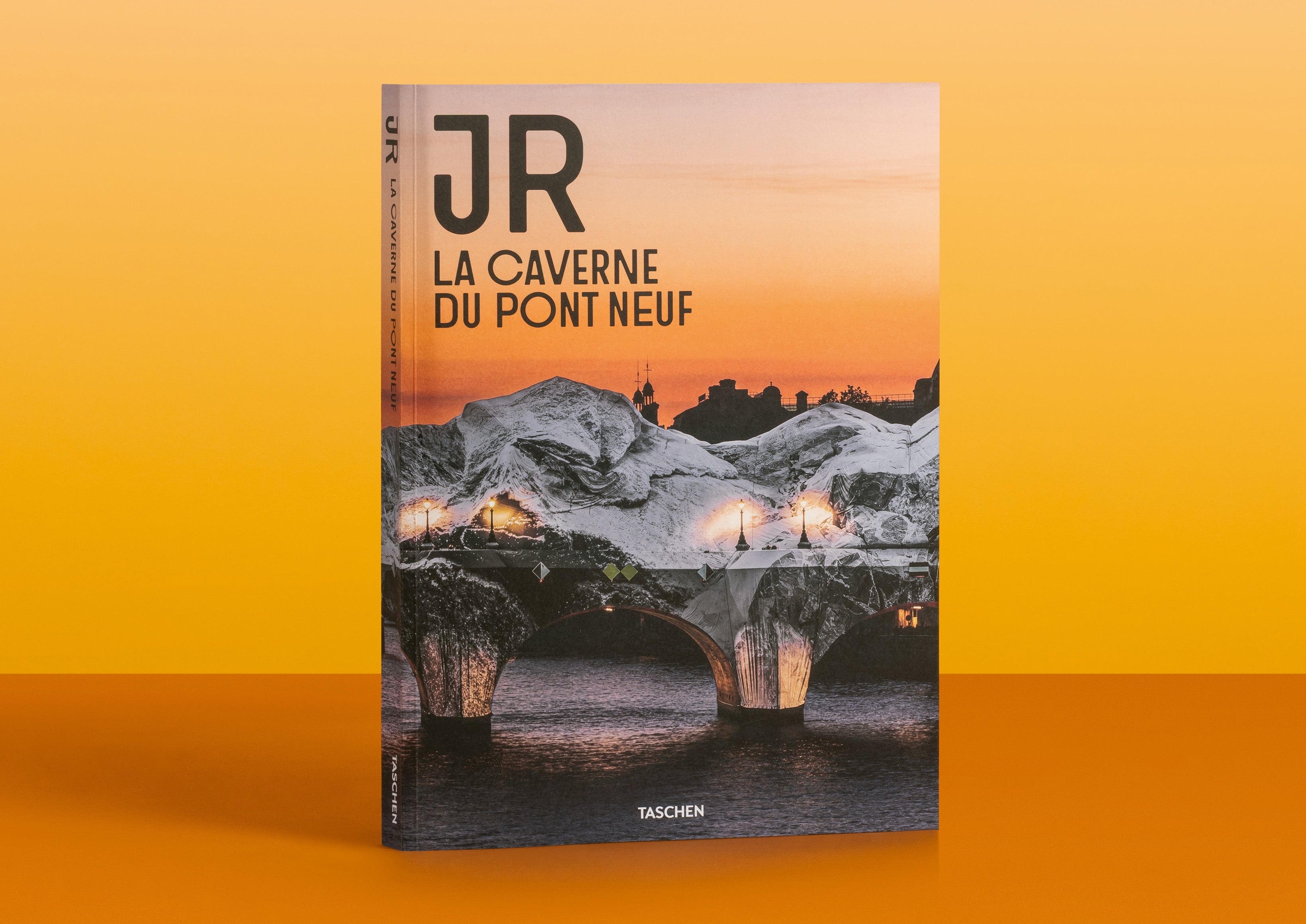 JR. La Caverne du Pont Neuf XL