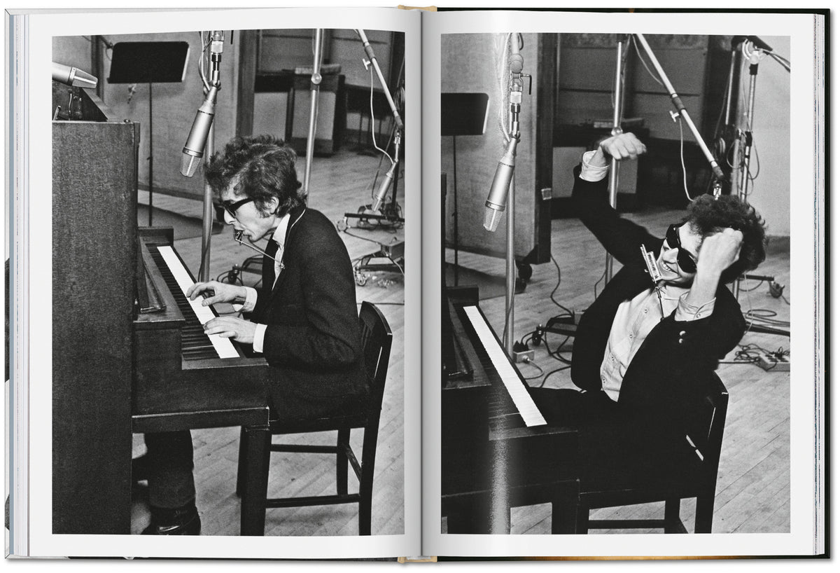 Daniel Kramer. Bob Dylan. A Year And A Day