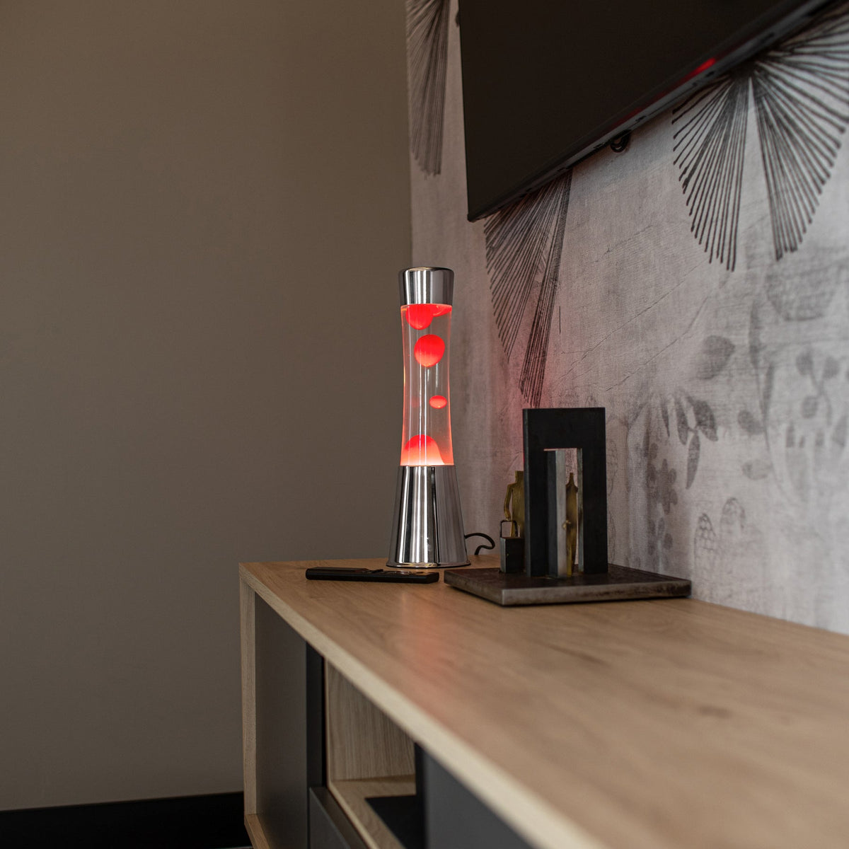 Red Flow Lava Lamp