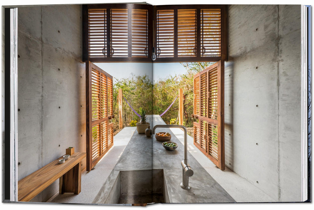 45th Anniversary: Homes For Our Time.  Contemporary Houses Around The World