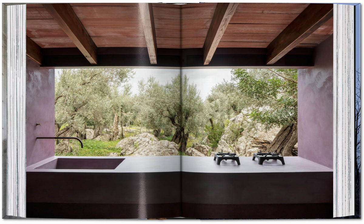 45th Anniversary: Homes For Our Time.  Contemporary Houses Around The World