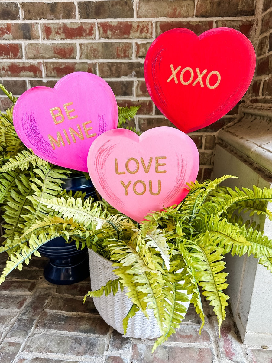 Golden Talking Hearts Metal Easel - Red - Just Fabulous Palm Springs