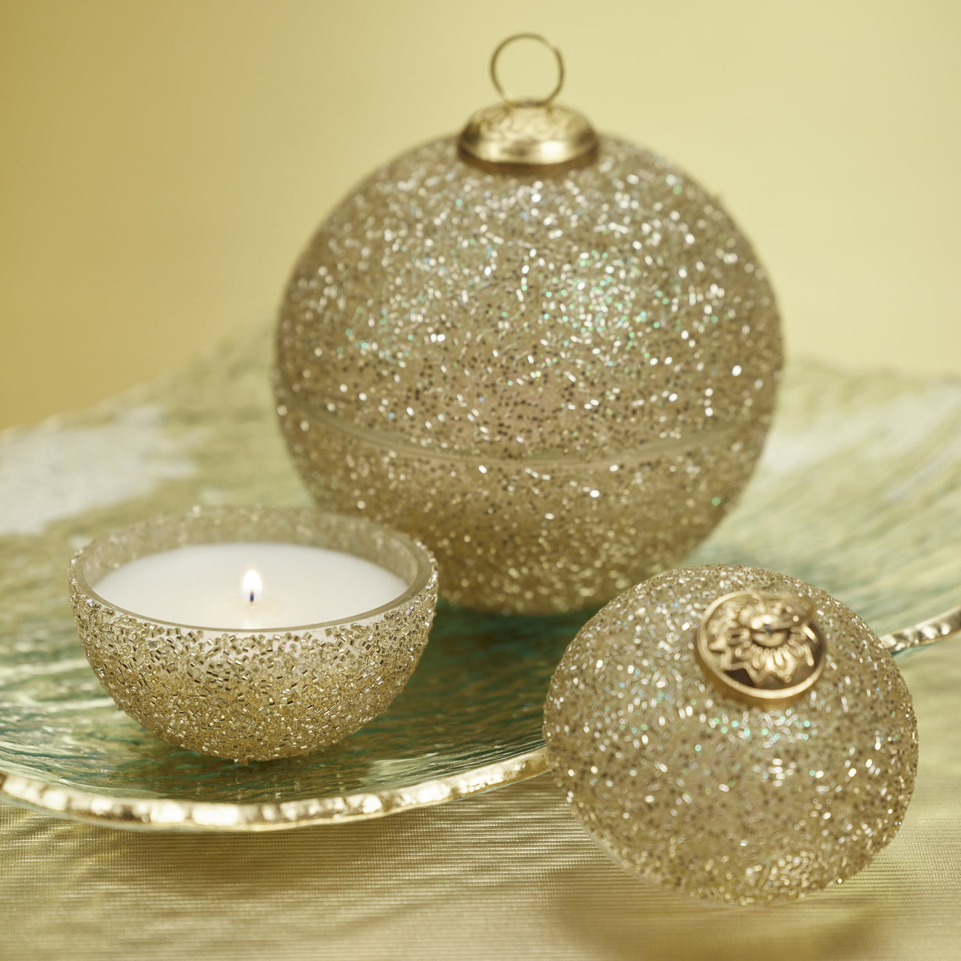 Gold Glitter Ornament Scented Candle - Siberian Fir 5"