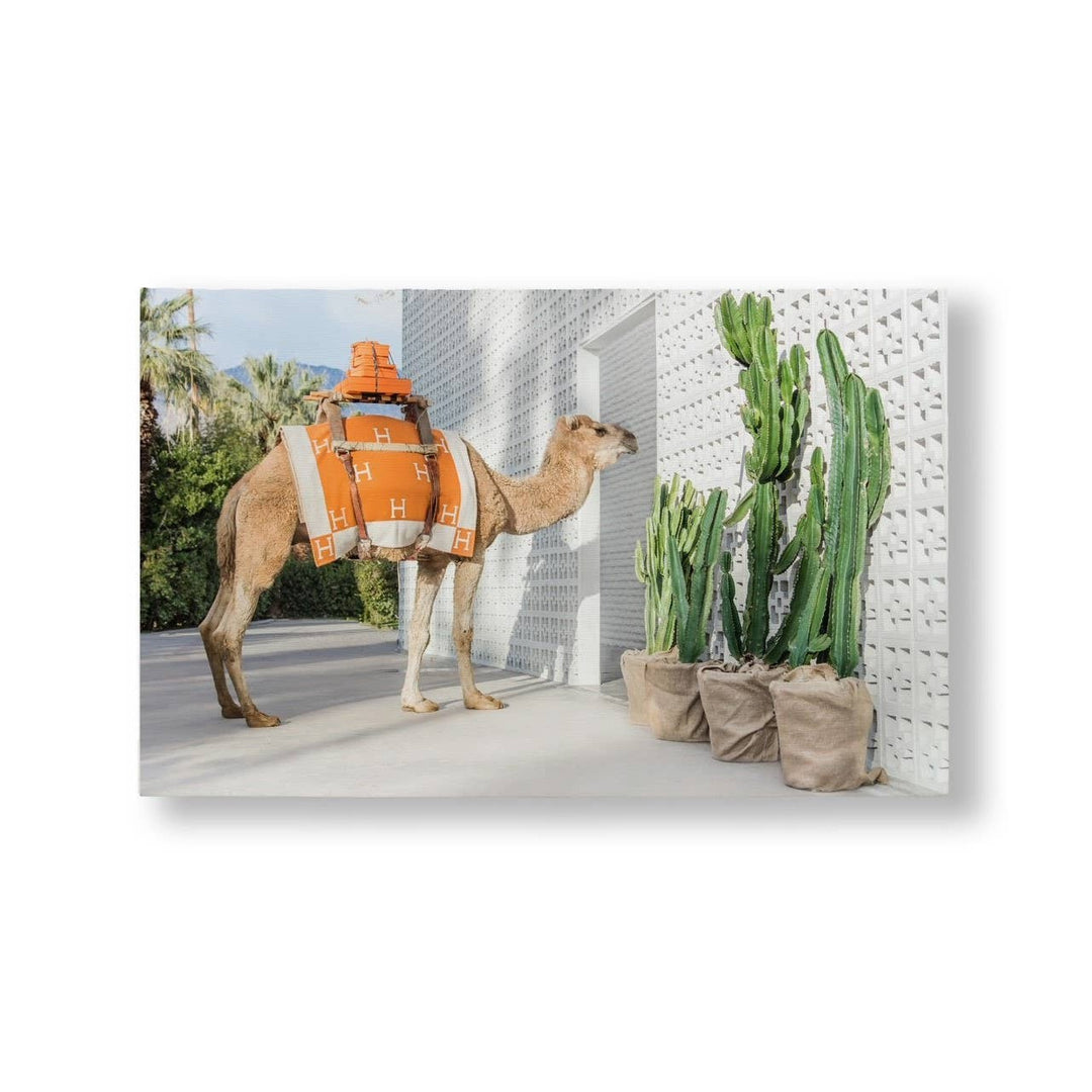 Hotel Camel Cutting Board