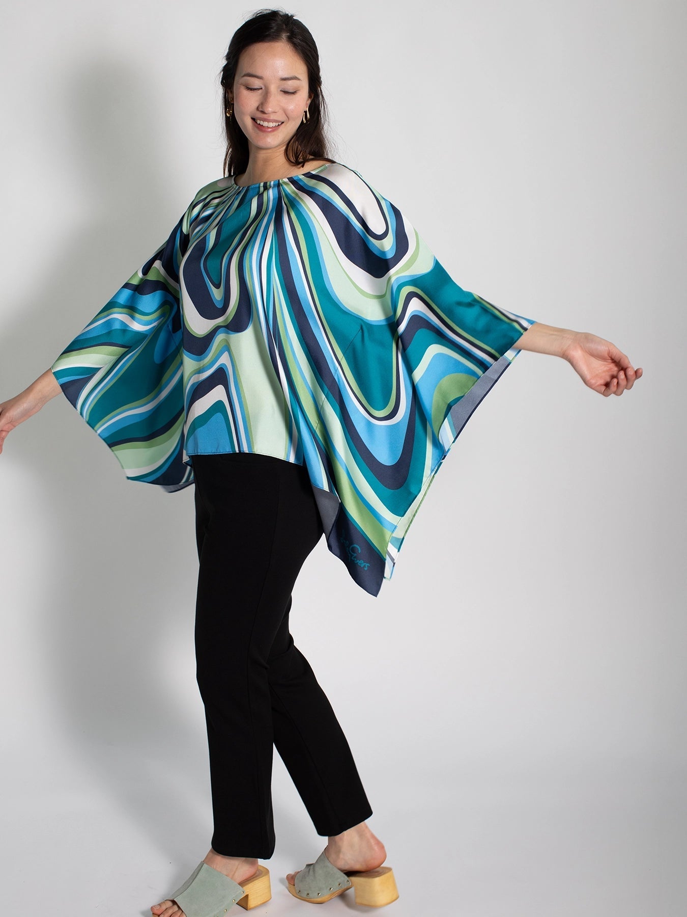 Celeste Silk Top Pinwheel - Just Fabulous Palm Springs