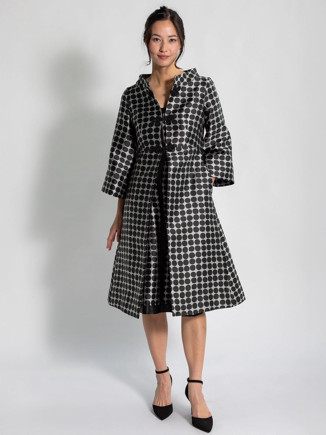 Daphne Coat Black Dots