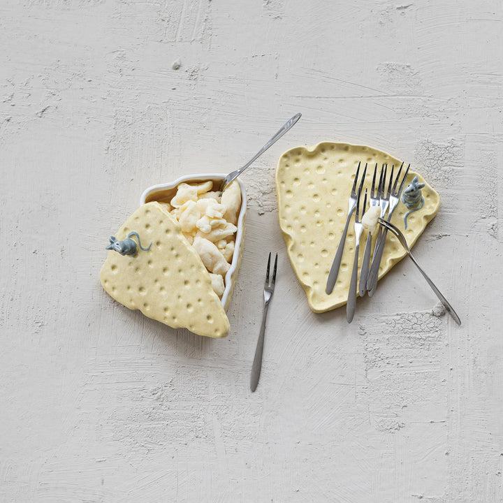 Stoneware Cheese Shaped Plate With Mouse