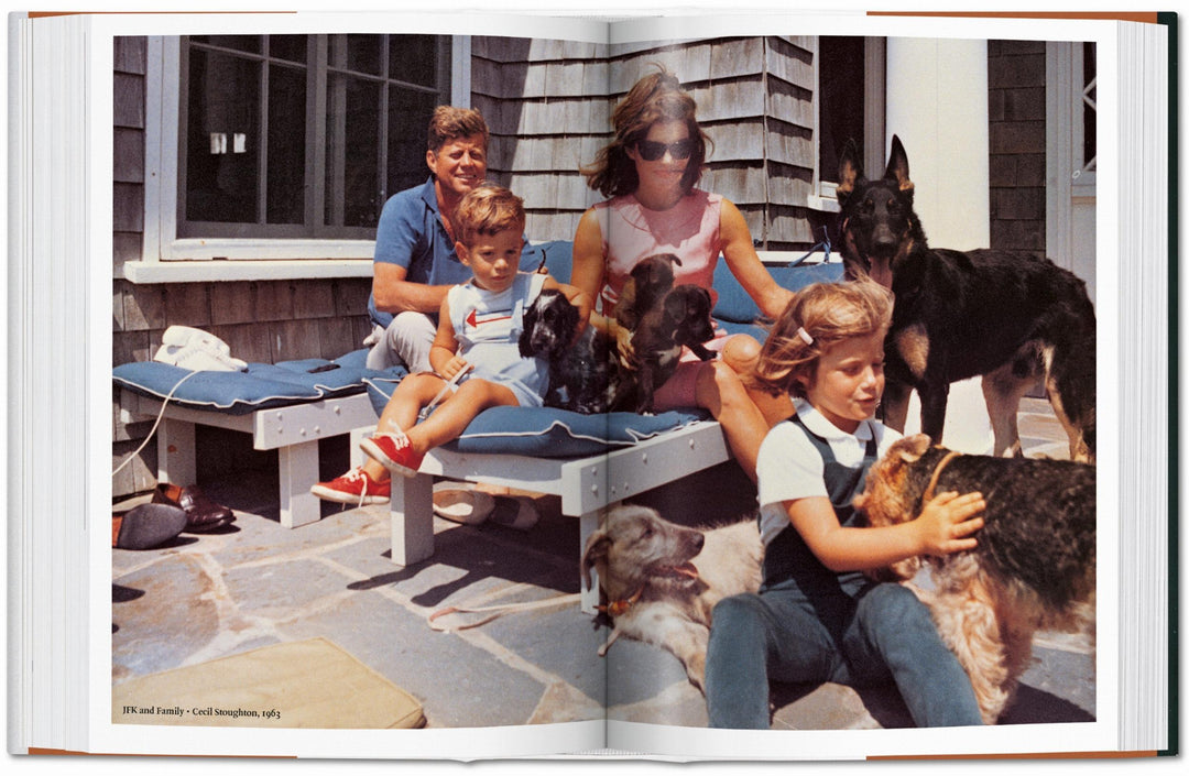 BU Hardcover: The Dog Photography 1839-Today