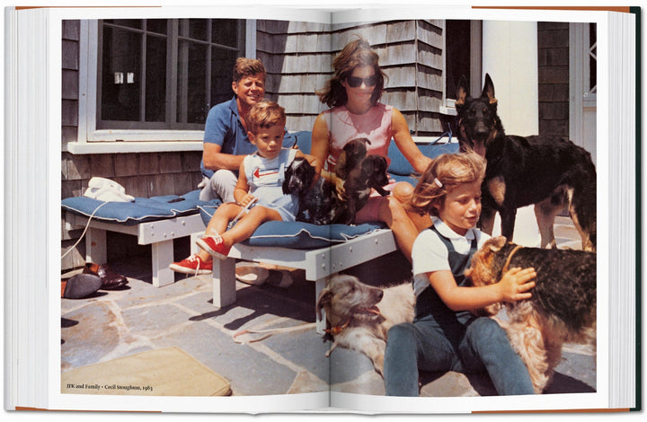 BU Hardcover: The Dog Photography 1839-Today