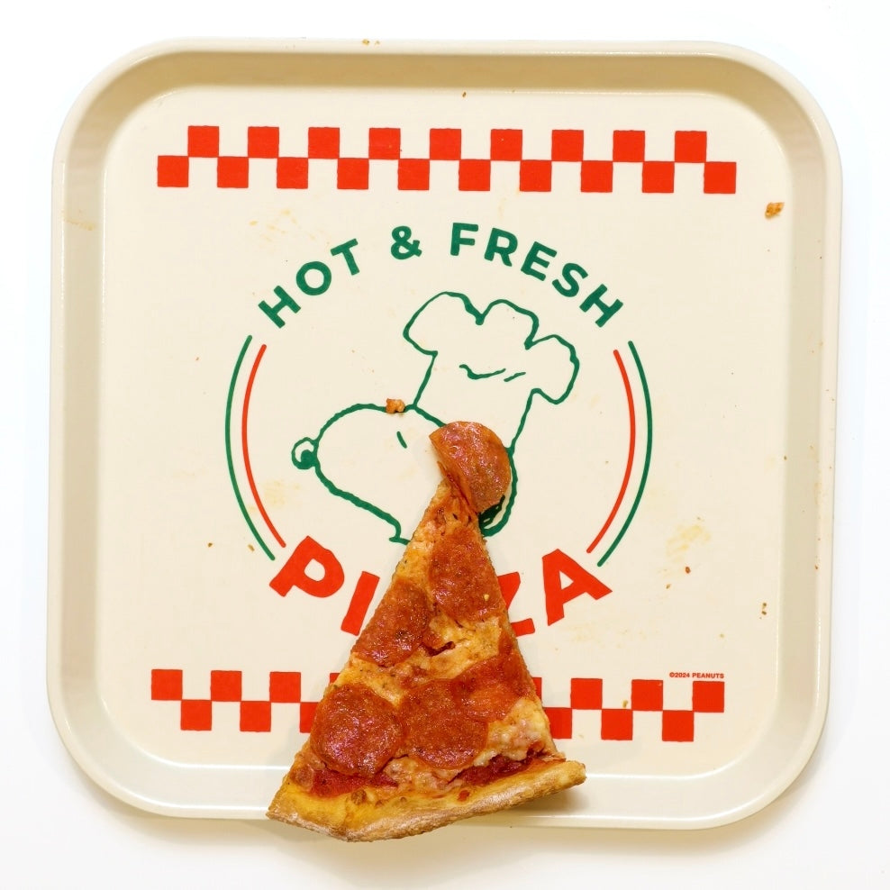 Peanuts® - Snoopy Pizza Tray