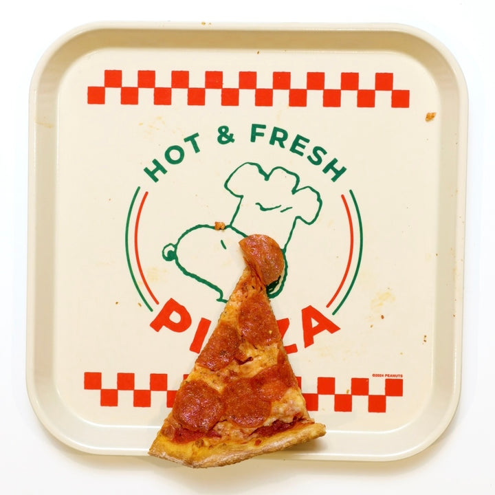 Peanuts® - Snoopy Pizza Tray