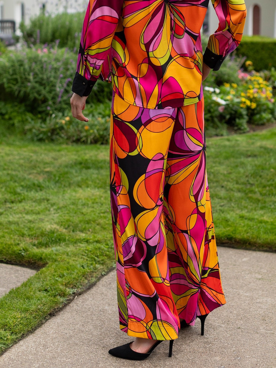 Elizabeth Pant Coronado - Just Fabulous Palm Springs