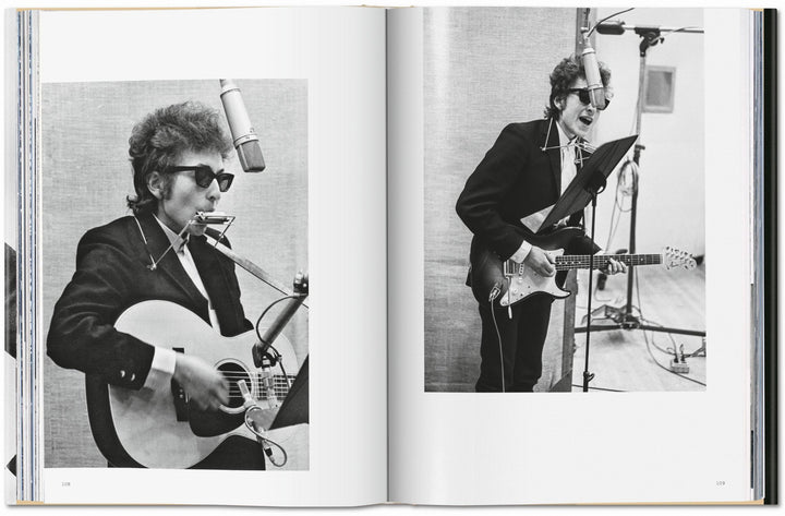 Daniel Kramer. Bob Dylan. A Year And A Day
