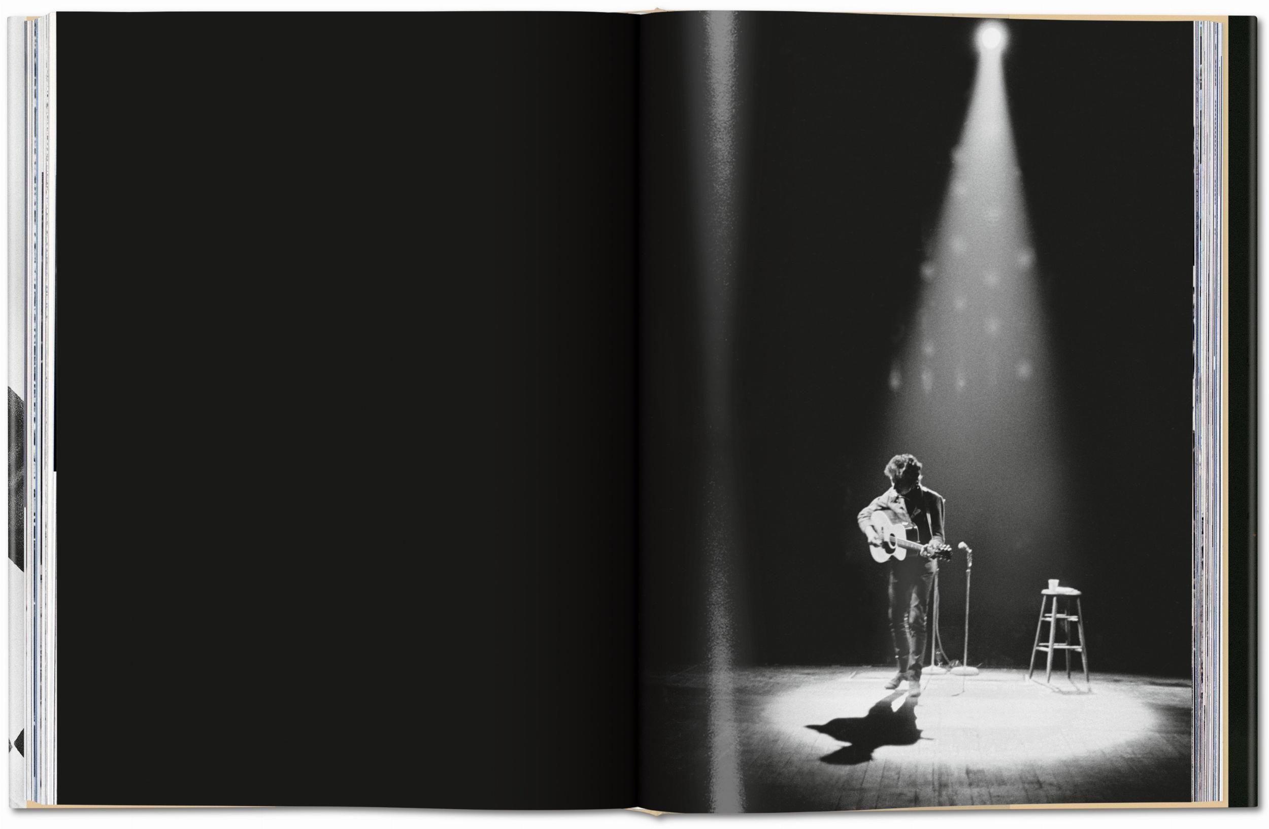 Daniel Kramer. Bob Dylan. A Year And A Day
