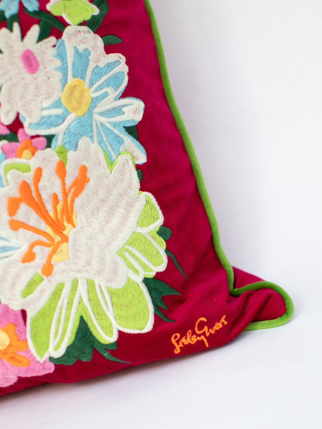 Bouquet Bliss Embroidered Pillow Sham