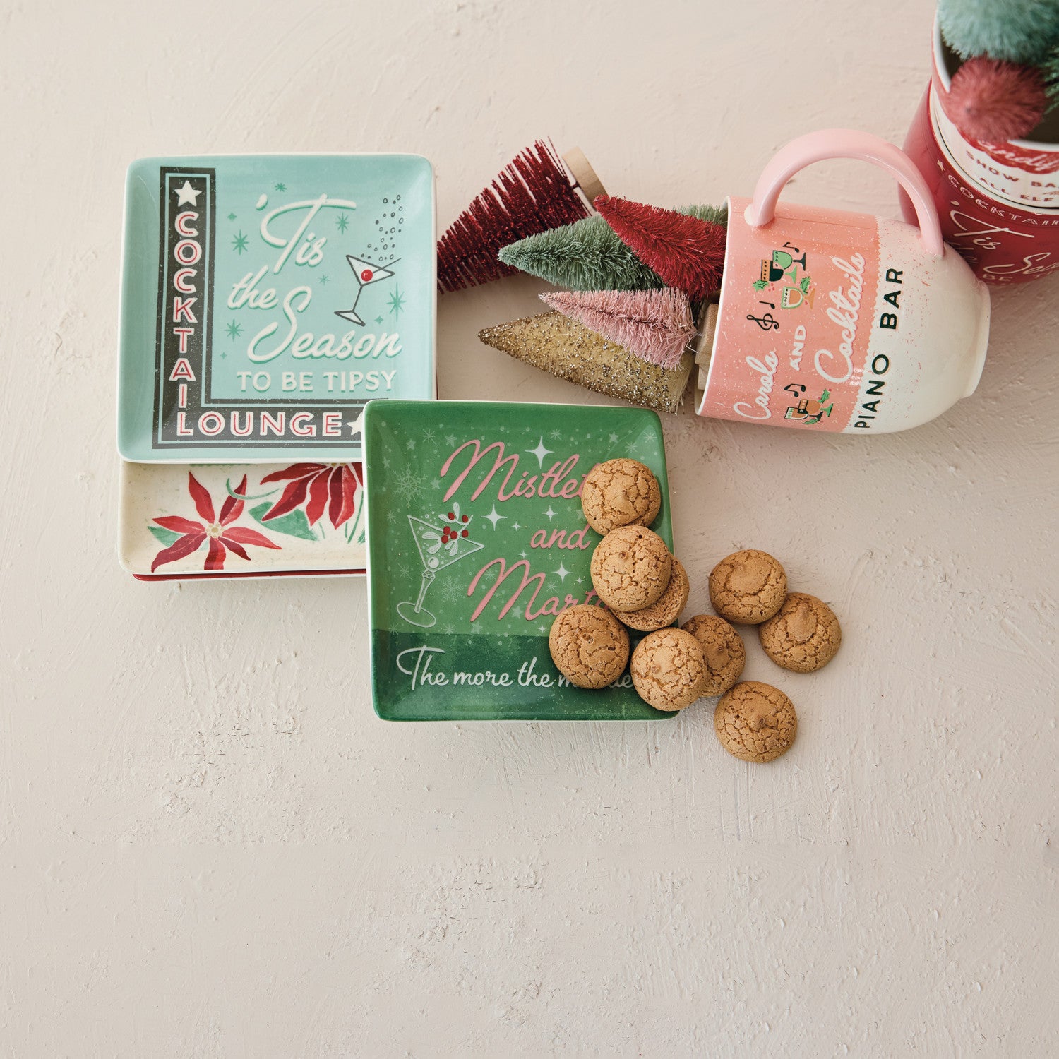 Holiday Bar Stoneware Plate - Mistletoe & Martinis
